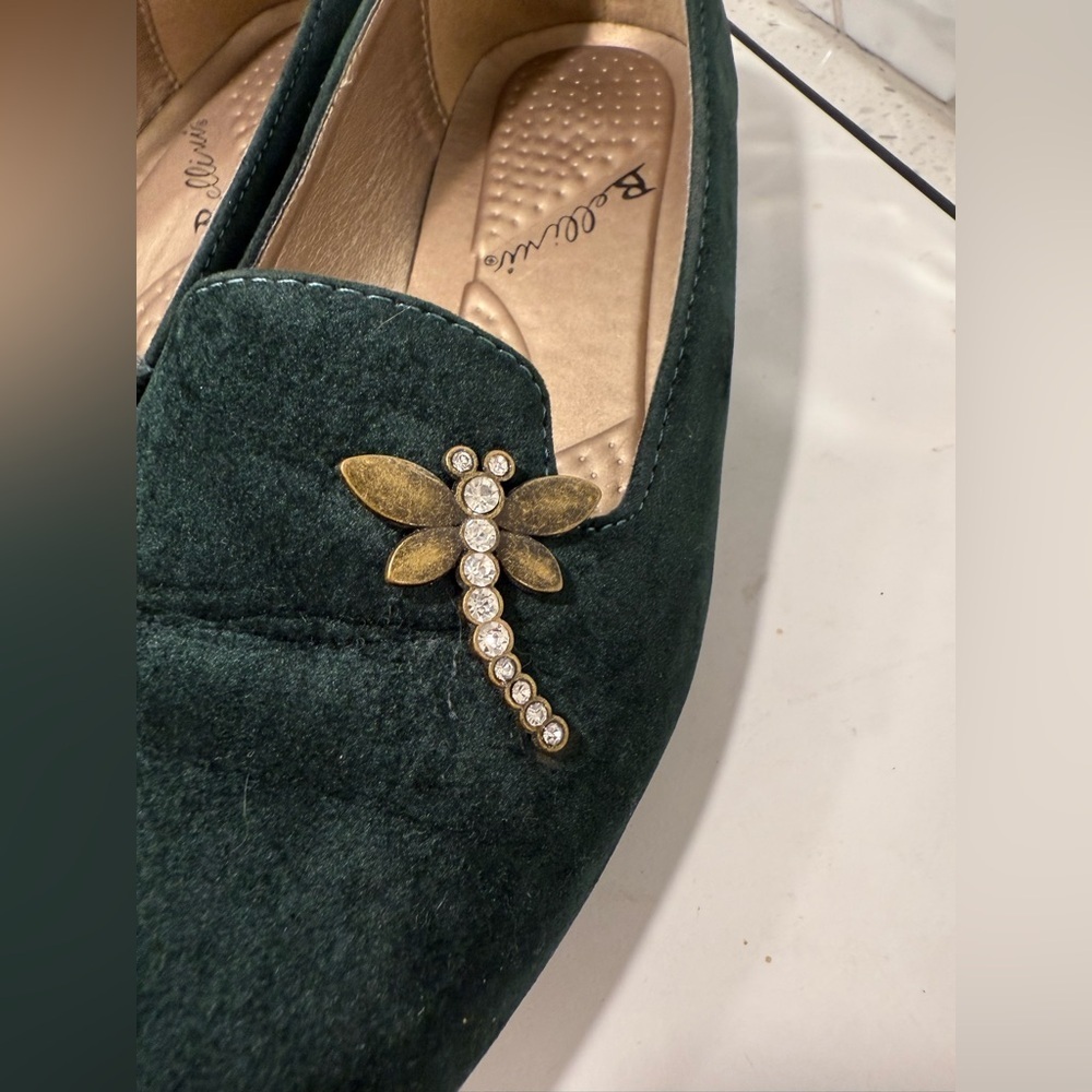 Dragonfly Bellini Dark Green Velvet Pointed Toe Flats Rhinestones Sz 6 - Picture 5 of 13